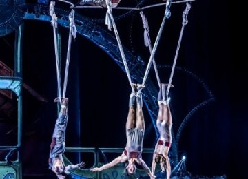 Maxima Artistic Agency - Circus show (3)