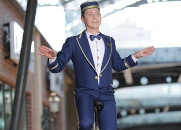 3113 Unicycle act