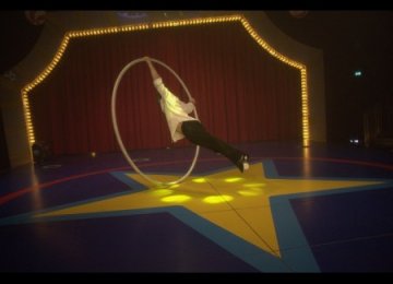 Cyr wheel act